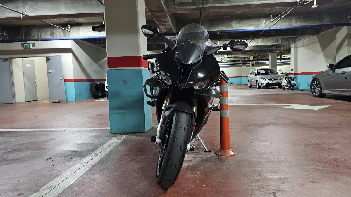 21년식 bmw s1000rr 19,xxxkm 판매합니다